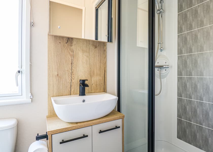 Cedar Outlook - Waters Edge Leisure Park, Cardigan