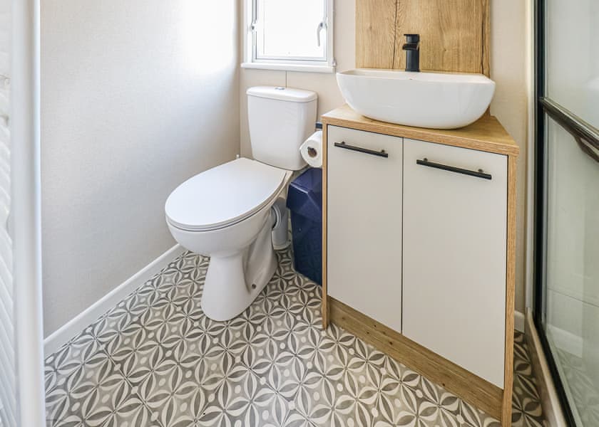 Cedar Outlook - Waters Edge Leisure Park, Cardigan