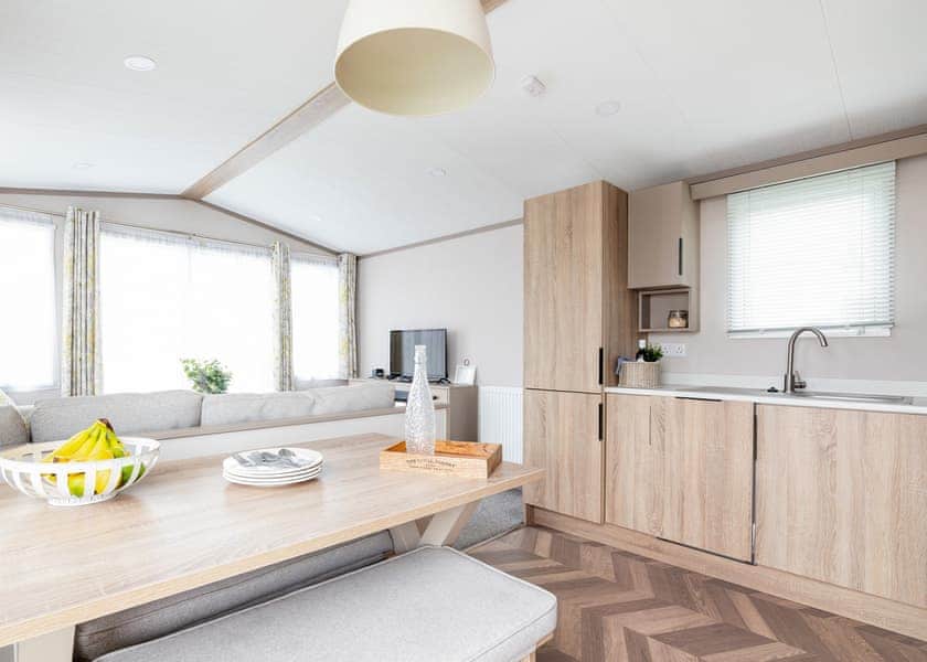 Silver 2 Pet - Seal Bay, Selsey, Chichester