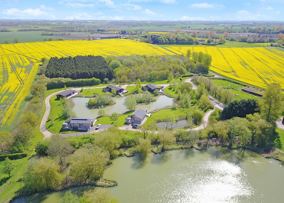 Weybread Lakes Lodges - Holiday lodge in East Anglia - Image 1