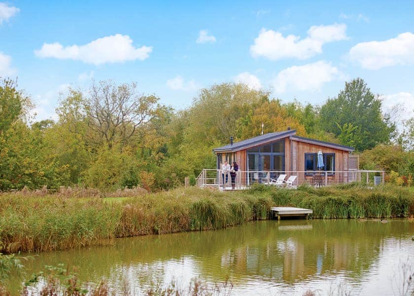 Heron Lodge - Weybread Lakes Lodges, Weybread, Diss