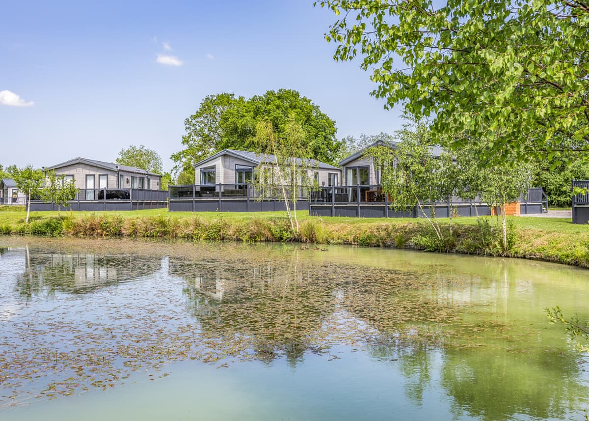Woodhall Country Park Lodges - Holiday lodge in Central England - Image 2