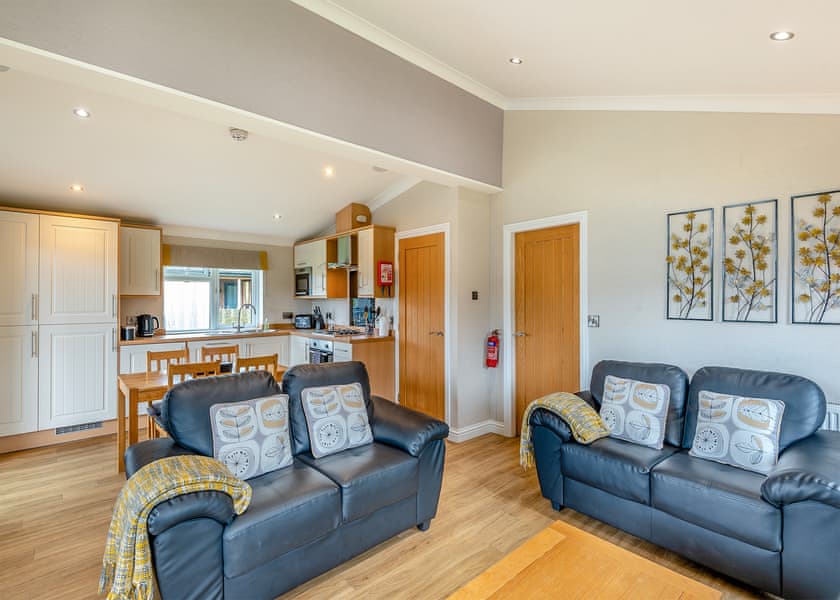 Lakeview 2 - Woodhall Country Park Lodges, Woodhall Spa