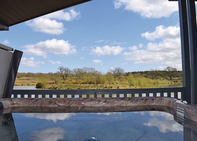 Typical | Lakeside 3 Pet Friendly - Woodhall Country Park Lodges, Woodhall Spa