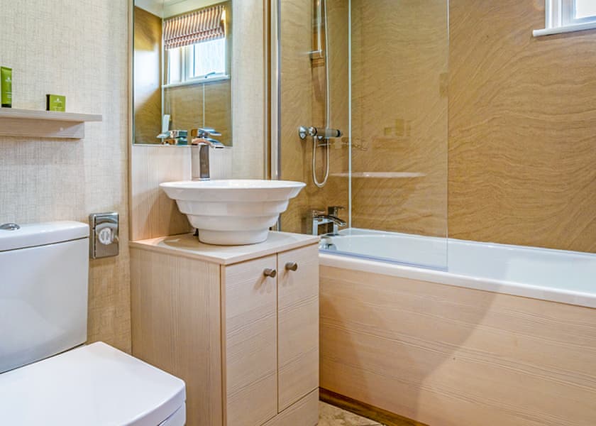 Lakeside 3 Pet Friendly - Woodhall Country Park Lodges, Woodhall Spa