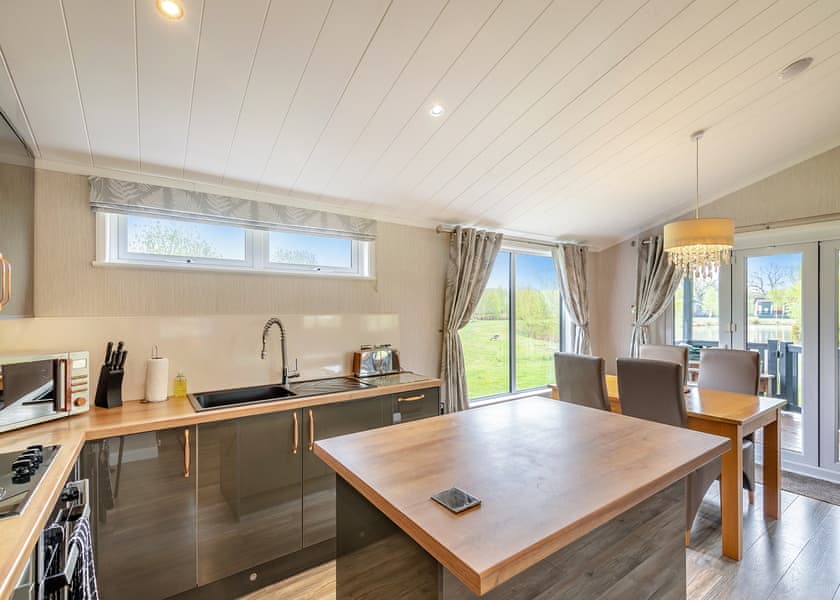 Lakeside 2 Plus - Woodhall Country Park Lodges, Woodhall Spa