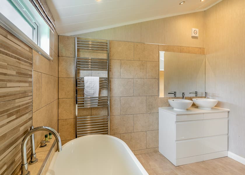 Lakeside 2 Plus - Woodhall Country Park Lodges, Woodhall Spa