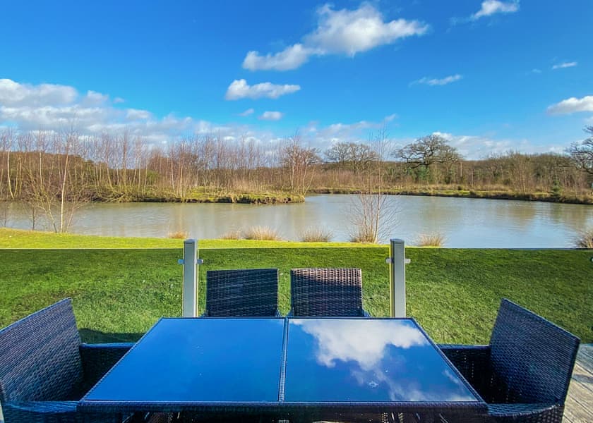 Lakeside 14 Casa (ref LP19109) in Woodhall Spa Hoseasons