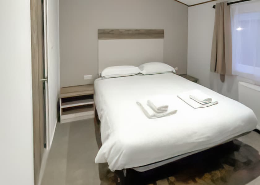 Pondview Retreat Lodge - Whitecairn Holiday Park, Glenluce, Newton Stewart