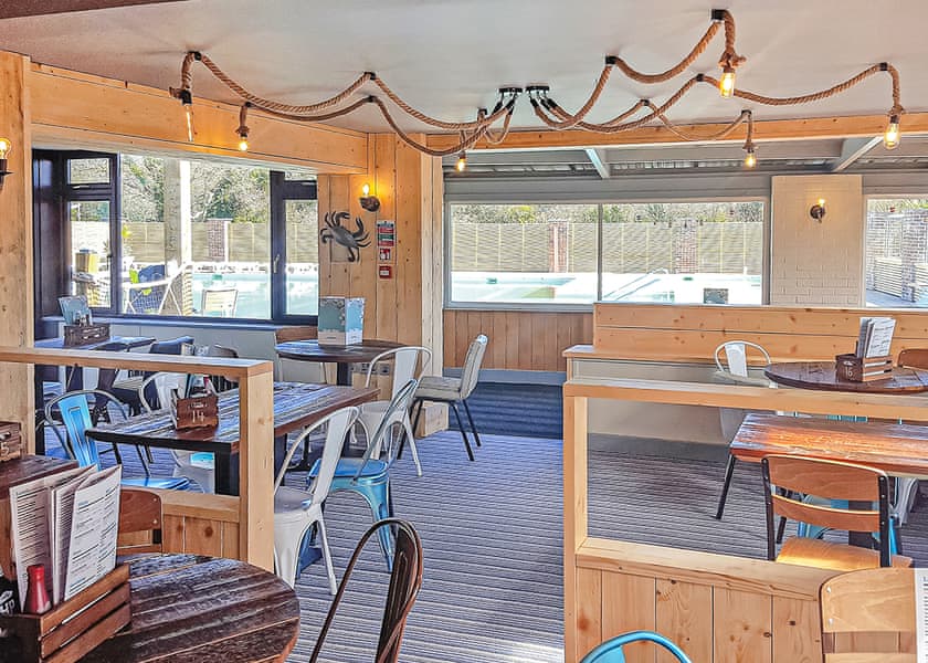 Restaurant | Whitecliff Bay Holiday Park, Bembridge