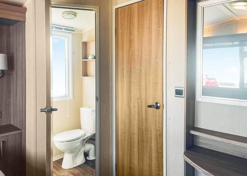 Typical | Platinum 4 + 2 - Whitehouse Holiday Park, Towyn