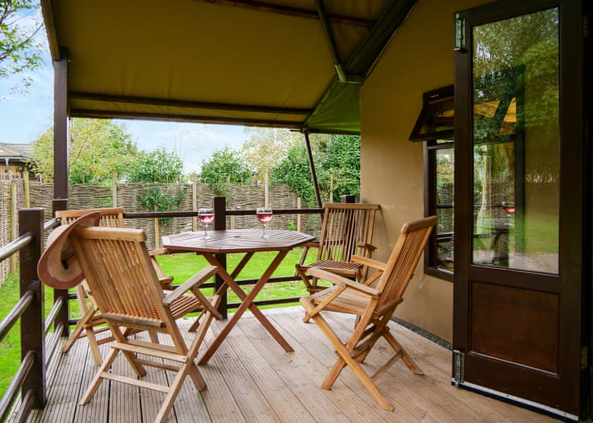 Deluxe Safari Lodge 3 (Pet Friendly) - Bowleaze Cove Holiday Park & Spa, Weymouth