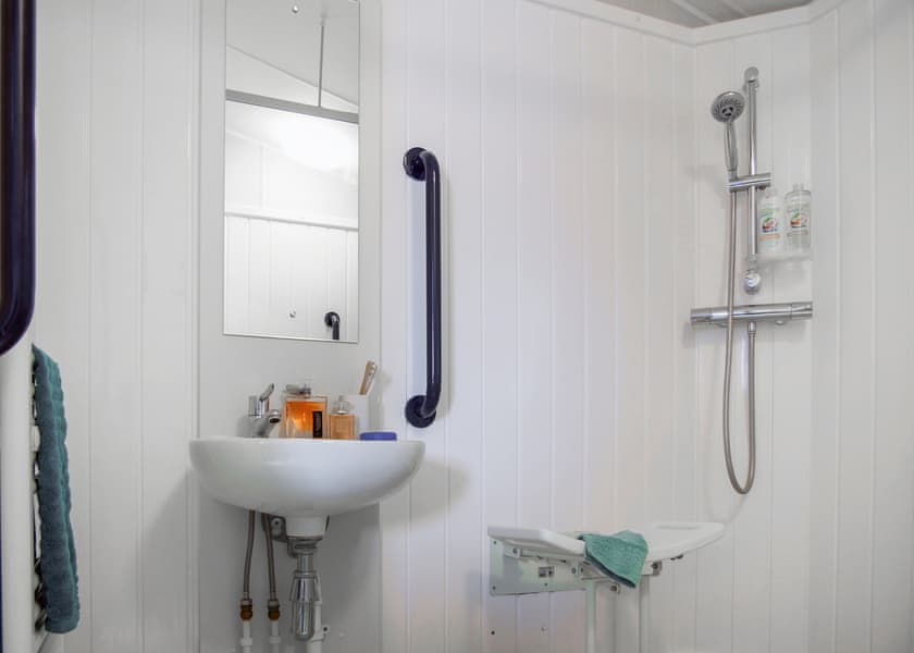 Classic Accessible - Bowleaze Cove Holiday Park & Spa, Weymouth