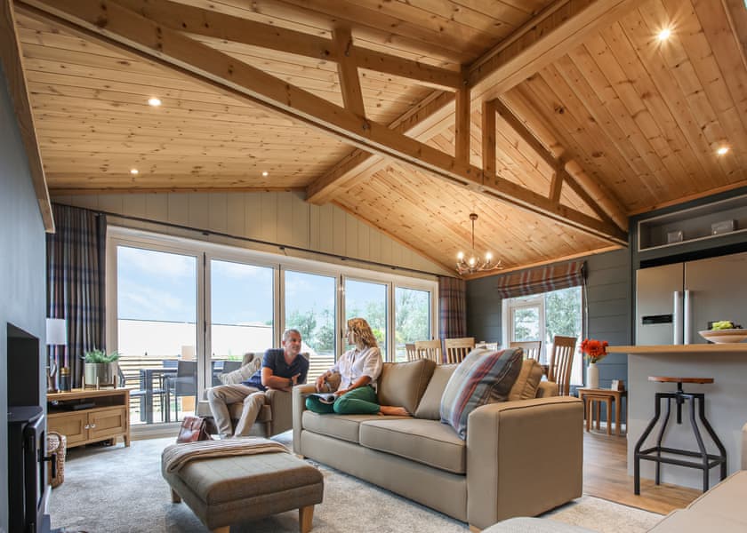 Cove Lodge 3 3 Bedroom Lodge with Hot Tub - Bowleaze Cove Holiday Park & Spa, Weymouth