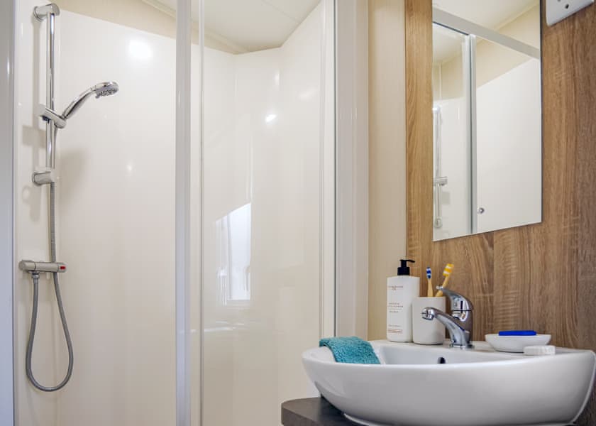 Classic 2 Bedroom (Dog Friendly) - Bowleaze Cove Holiday Park & Spa, Weymouth