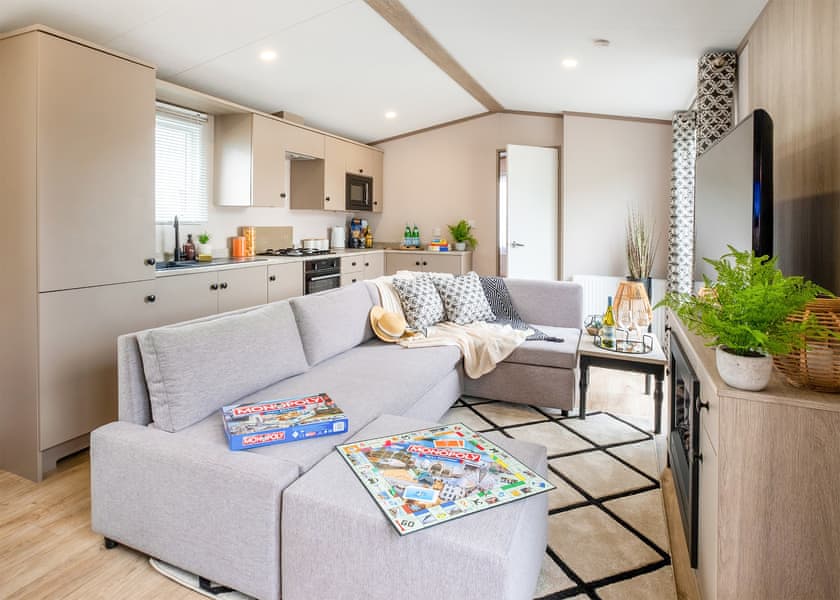 Deluxe 3 Bedroom (Dog Friendly) 2023 - Bowleaze Cove Holiday Park & Spa, Weymouth