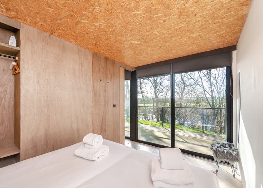 Kingfisher - Whispering Waters Teesdale Lodges, Gainford, County Durham