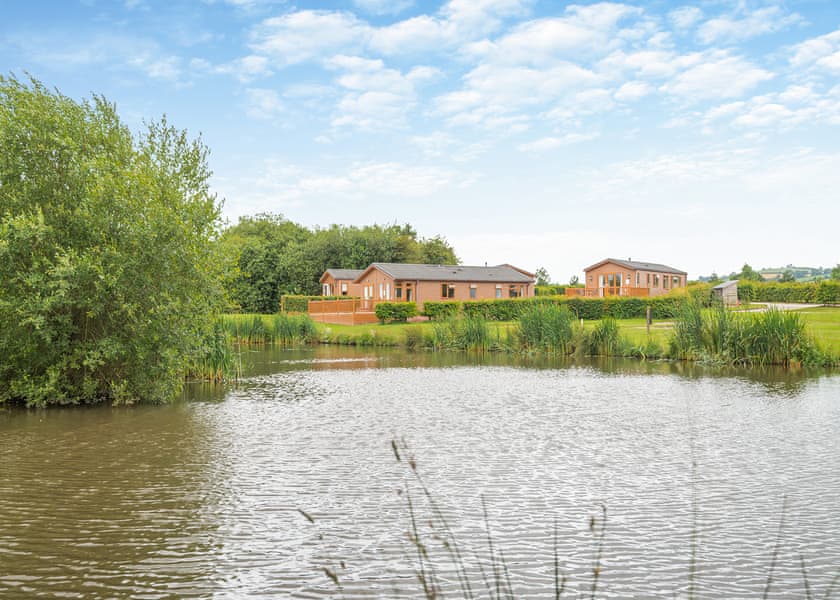 Oak Place Partial Lake View - Wigmore Lakes Lodges, Wattleborough, Nr Shrewsbury