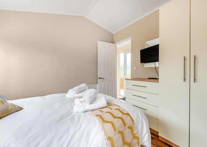 Wigmore Hill View - Wigmore Lakes Lodges, Wattleborough, Nr Shrewsbury