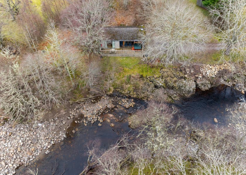 Otter River View Lodge - Wildside Highland Lodges at Loch Ness, Whitebridge, Nr Loch Ness