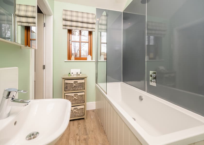 Eagle Glen Lodge - Wildside Highland Lodges at Loch Ness, Whitebridge, Nr Loch Ness