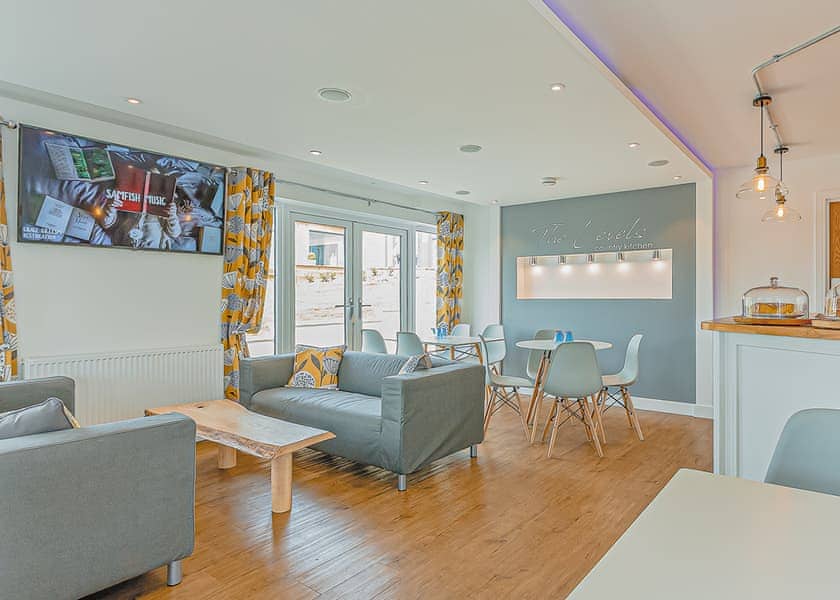 The Levels Country Kitchen | Windmill Retreat & Spa, Glastonbury