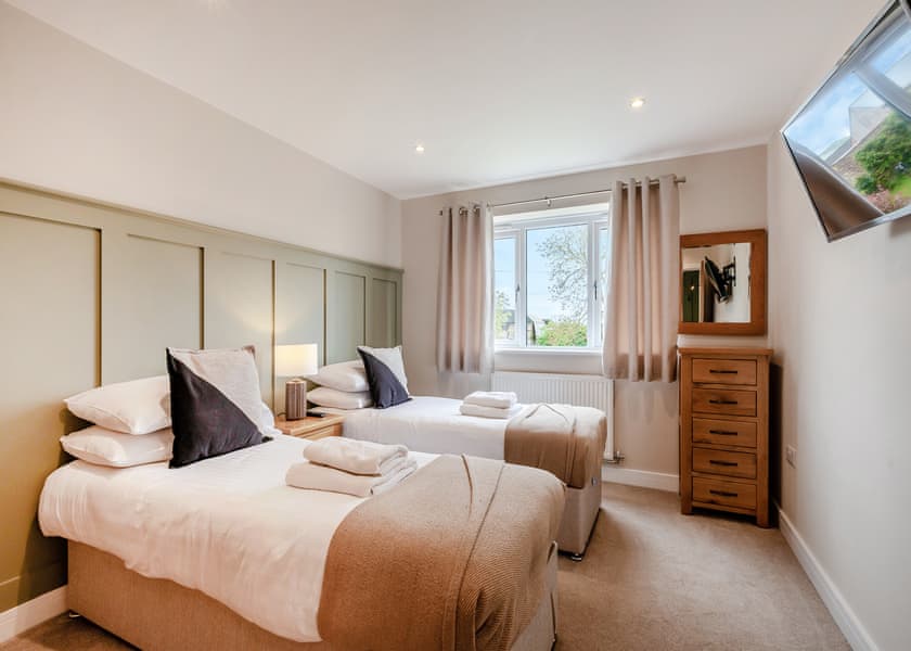 Millstone - Windmill Retreat & Spa, Glastonbury