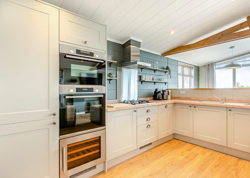 Oak View Lodge - Windmill Retreat & Spa, Glastonbury