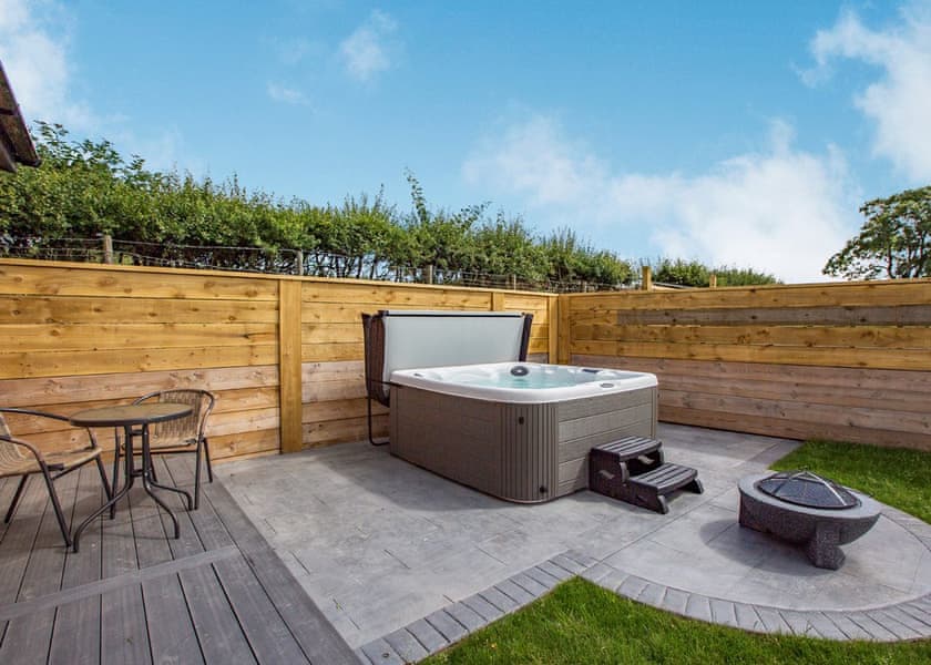 Elm View Lodge - Windmill Retreat & Spa, Glastonbury