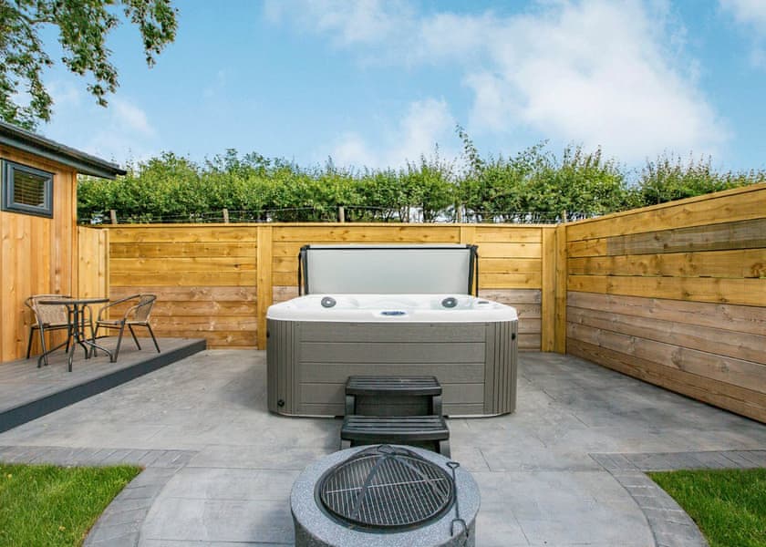 Elm View Lodge - Windmill Retreat & Spa, Glastonbury