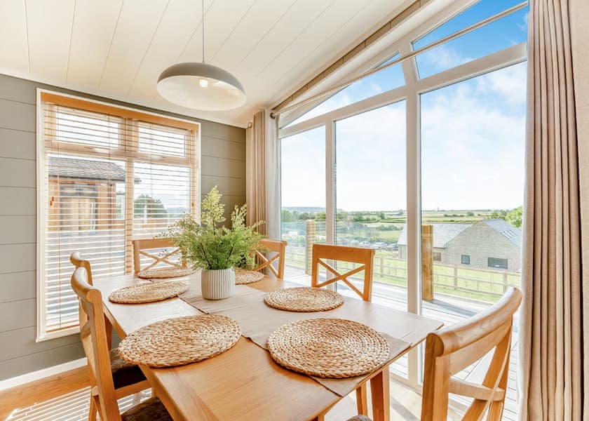 Elm View Lodge - Windmill Retreat & Spa, Glastonbury