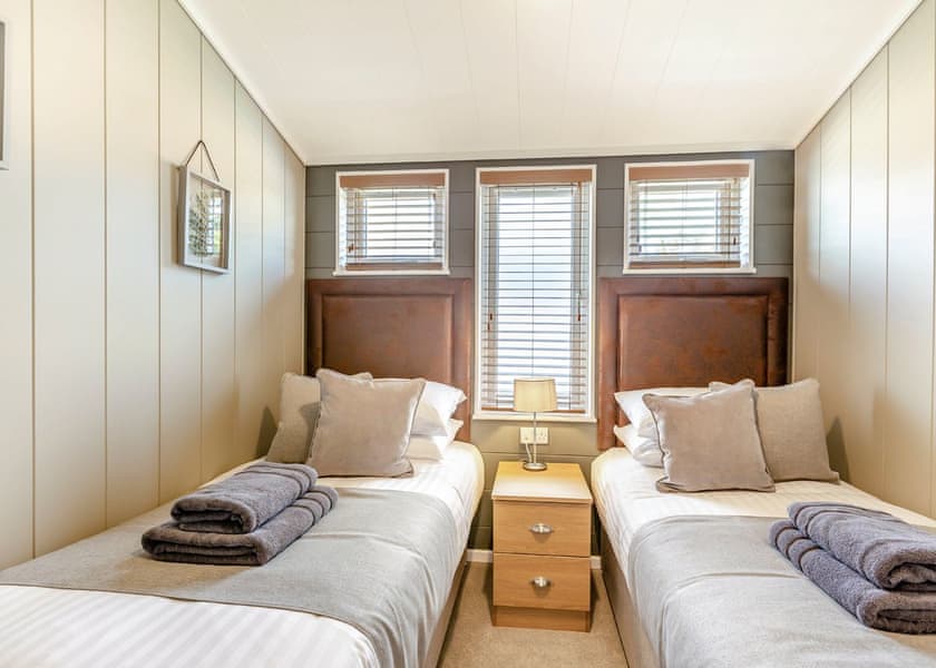 Elm View Lodge - Windmill Retreat & Spa, Glastonbury