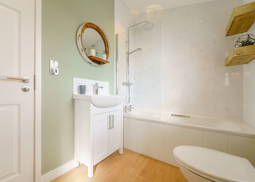 Heron - Winston Farm Lodges, Tetchill