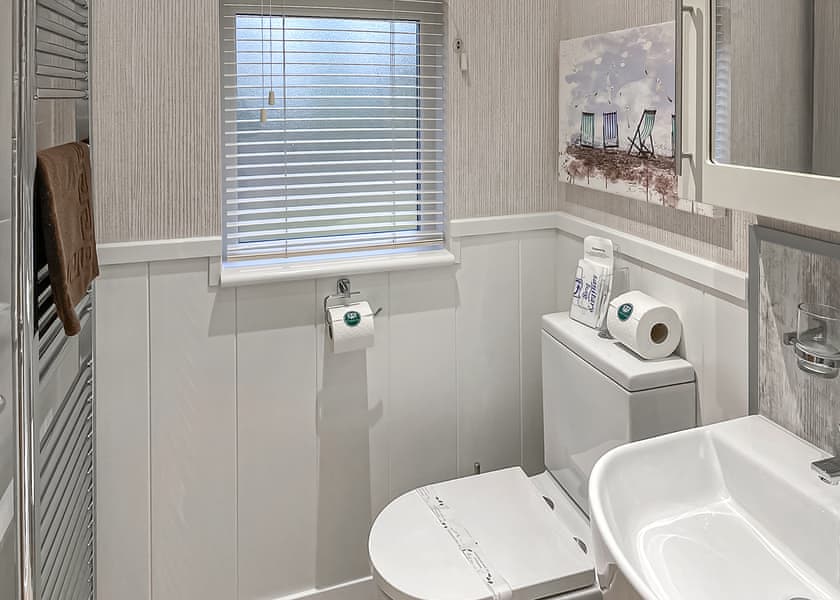 Wren Lodge - Willow Lakes Lodges, Ashby cum Fenby