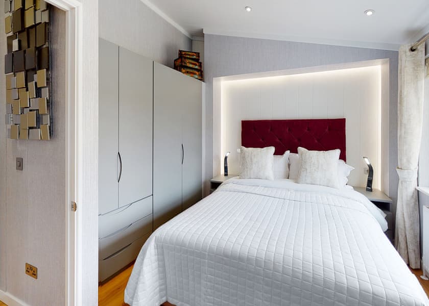 Woodpecker Deluxe Lodge - Willow Lakes Lodges, Ashby cum Fenby