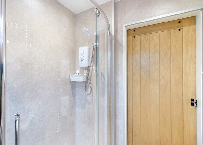 Captain Cook - Wyke Lodges, Guisborough