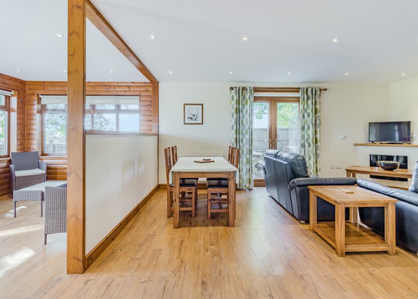 Valley View Lodge Pet - Heart of Wales Lodges, Penybont, Llandrindod Wells