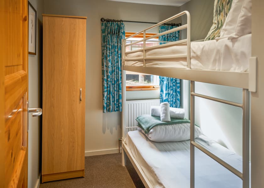 3 Bed Log Cabin with Dining Space - Whitemead Forest Park, Forest of Dean