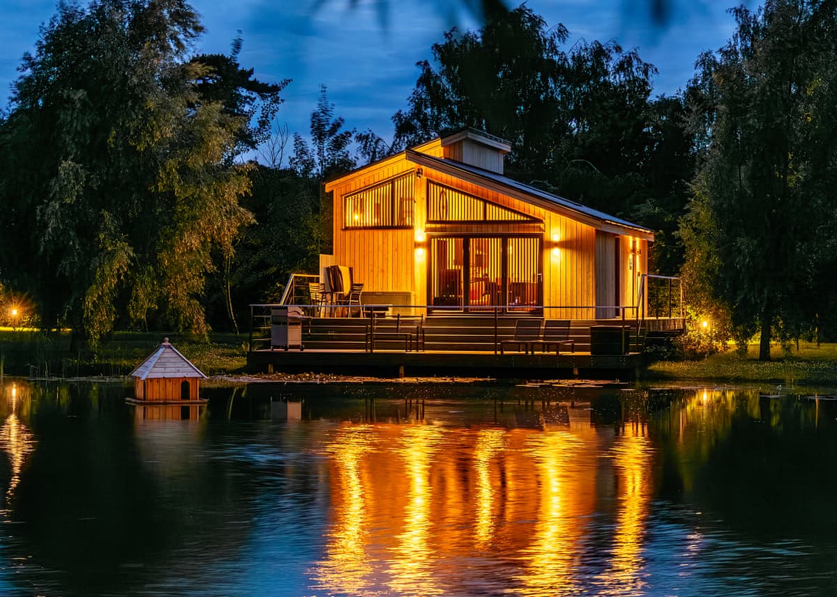 Woad Mill Lakeside Lodges - Holiday lodge in Central England - Image 1