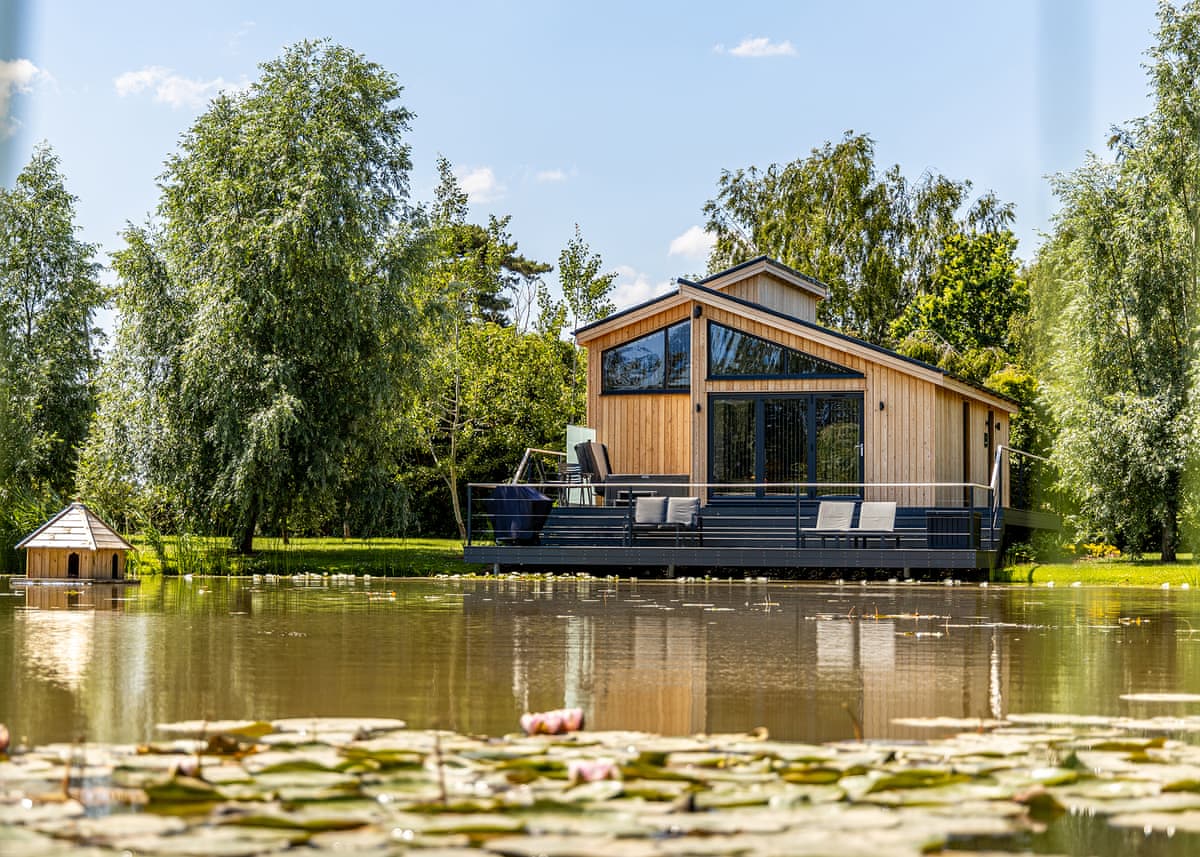 Woad Mill Lakeside Lodges - Holiday lodge in Central England - Image 2