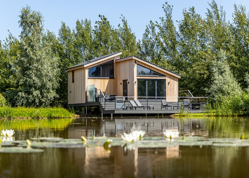 Woad Mill Lakeside Lodges, Boston