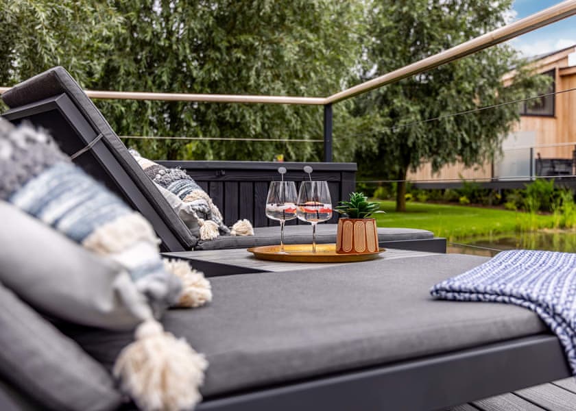 Muntjak Lakeside Lodge - Woad Mill Lakeside Lodges, Boston