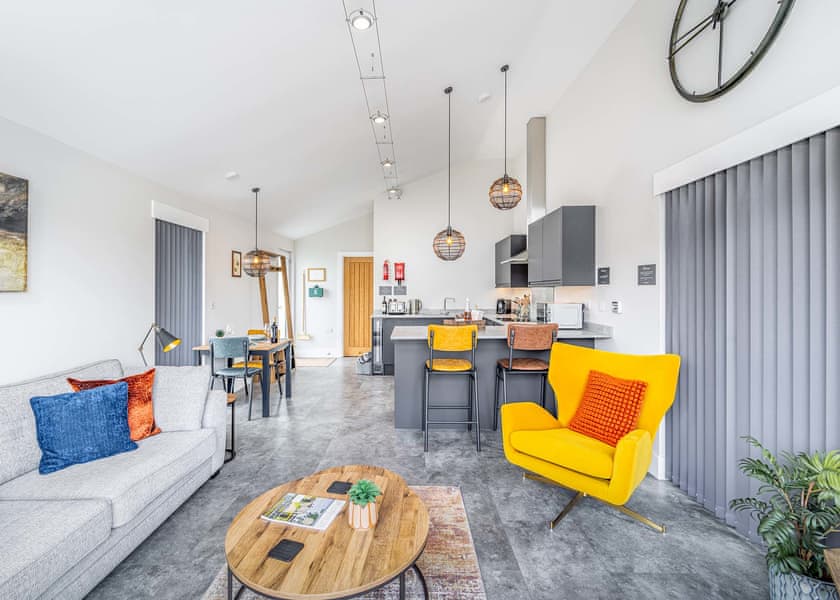 Water Lily Lakeside Lodge - Woad Mill Lakeside Lodges, Boston