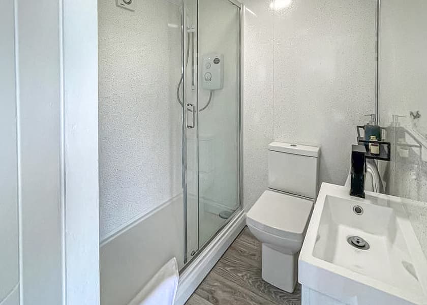 The Hideaway VIP - Watermill Leisure Park, Moortown