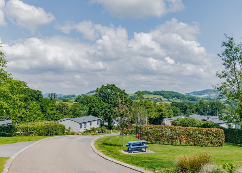 Wood Farm, Charmouth