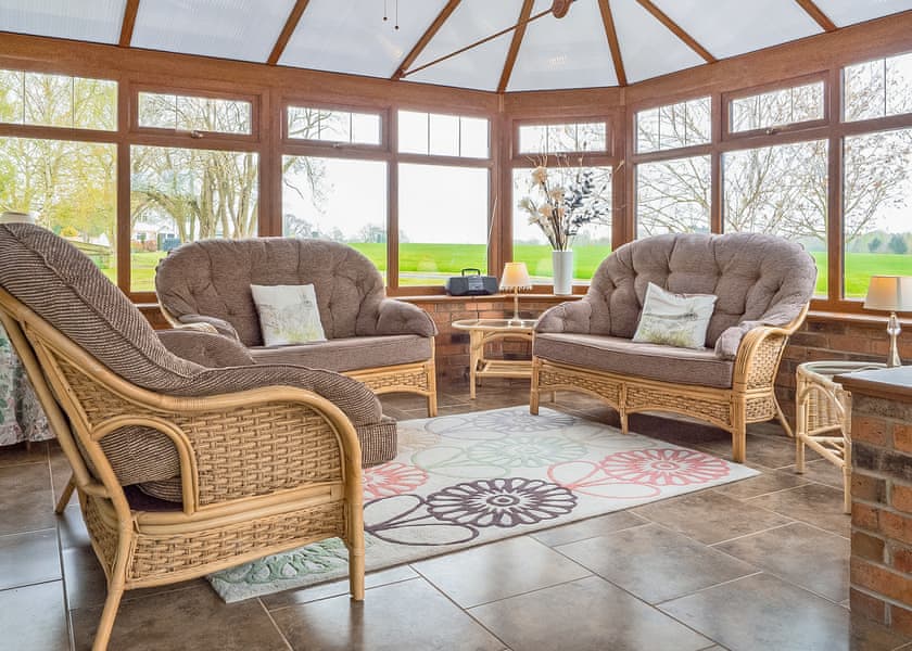 Cowslip Cottage - Woodthorpe Leisure Park, Woodthorpe