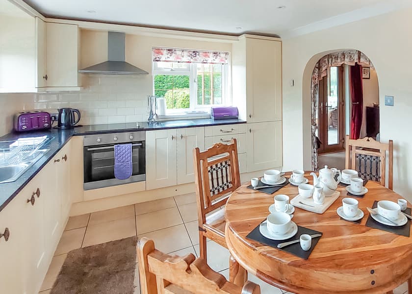 Chestnut Cottage - Woodthorpe Leisure Park, Woodthorpe