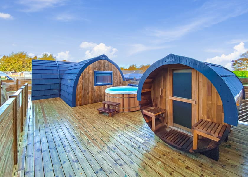 Maple Superior Couples Pod - Woodthorpe Leisure Park, Woodthorpe