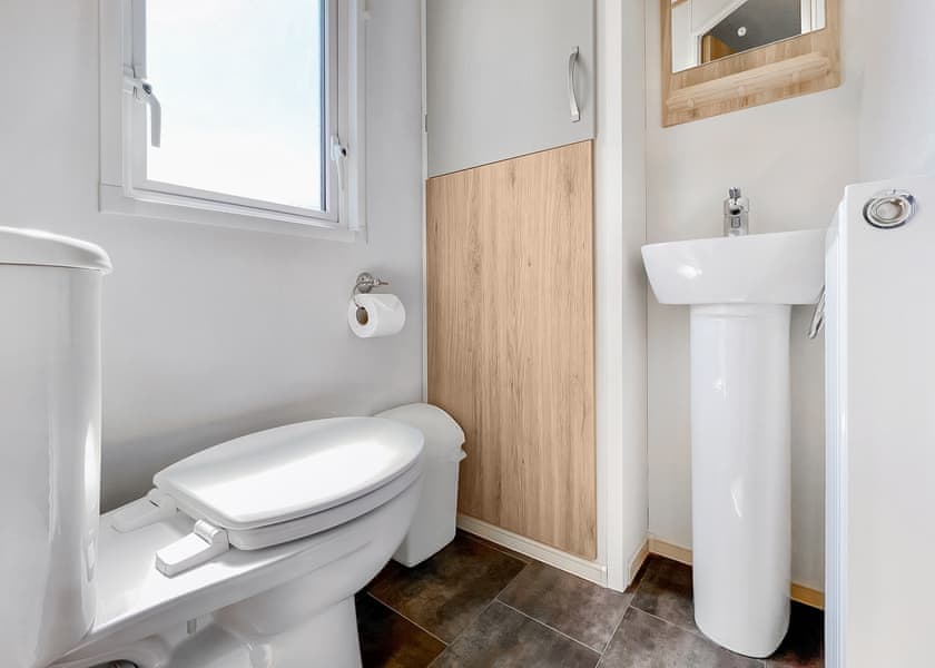 Platinum 2 Plus Pet - Woodthorpe Leisure Park, Woodthorpe