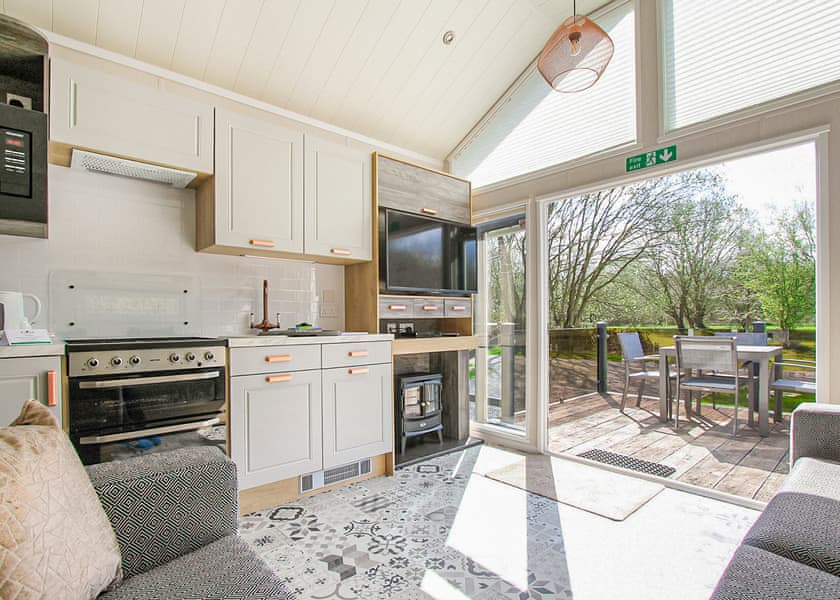 Acorns Pet - Woodthorpe Leisure Park, Woodthorpe